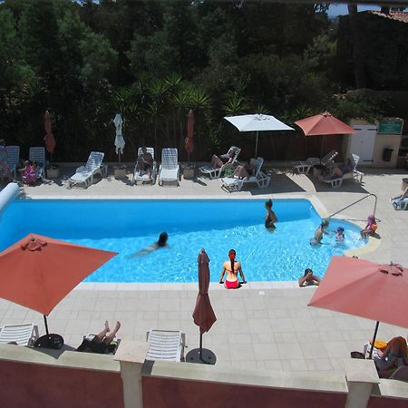 Hotel Et Studios Les Amandiers Saint-Raphaël Buitenkant foto